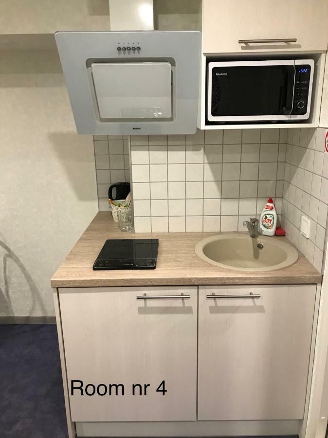 Liivalaia 40 Cozy Kitchen Studio Tallin Exterior foto